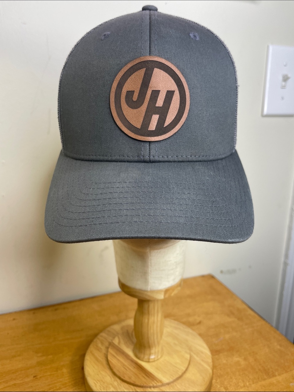 Richardson JH Leather Emblem Grey Men's Trucker Cap